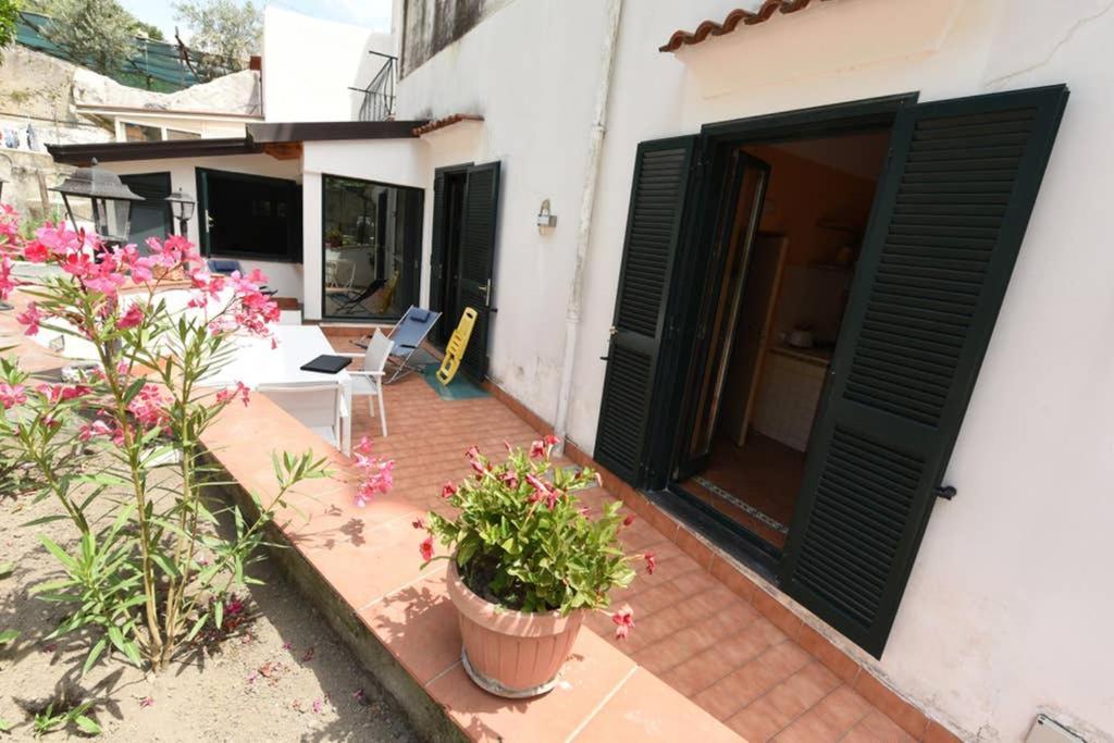 Вилла Casa Annali - House And Garden By The Amalfi Coast Майори Экстерьер фото