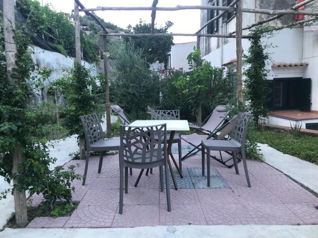 Вилла Casa Annali - House And Garden By The Amalfi Coast Майори Экстерьер фото